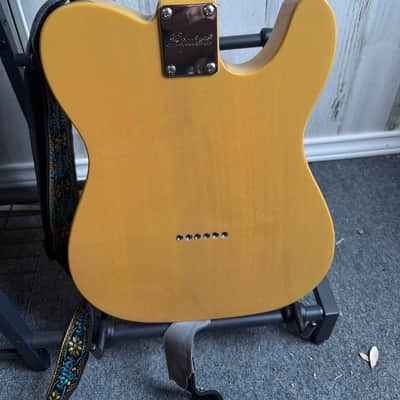 Squier Affinity Telecaster Left-Handed with String-Through Bridge 2021 - Present - Butterscotch Blonde image 3
