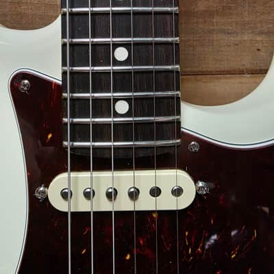 2025 Fender American Professional II Stratocaster® (Pre-Owned) - Olympic White w/ Hard Case image 12