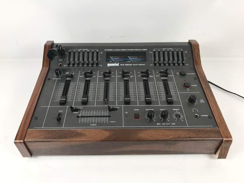 Gemini MX-8200 With Echo 80s Stereo Audio Disco Mixer/Equalizer