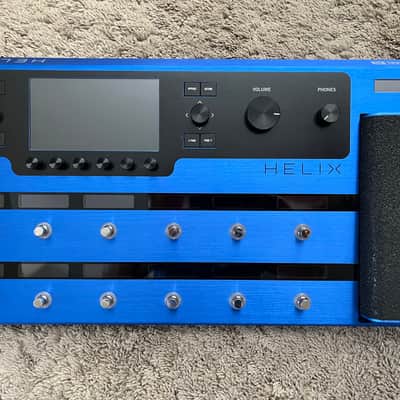 Line 6 Helix Floor Limited Edition 2019 - Lightning Blue image 4