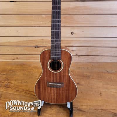 Kala KA-SMH-CG All Solid Gloss Mahogany Concert Ukulele with Hard Case - Gloss Mahogany, 1lbs 3oz image 2