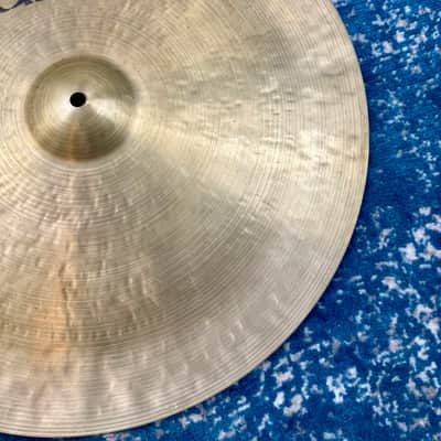 ULTRA RARE!! 35 YEARS OLD 20” Istanbul PRE-SPLIT China 2035g image 3