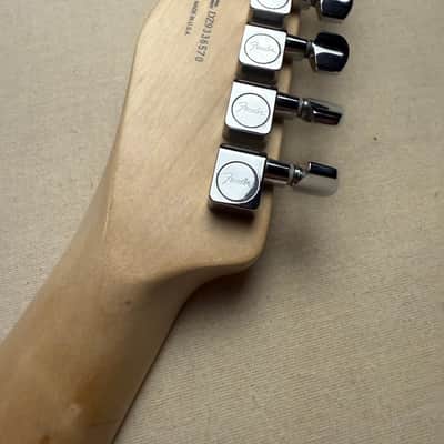 Fender American Deluxe Telecaster with Maple Fretboard 2004 - 2010 - 3-Color Sunburst image 9