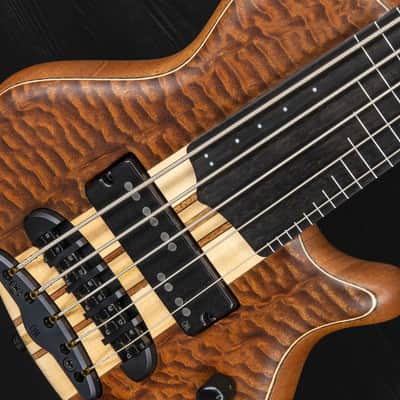 Mayones Cali 5 Fretless Mini 5A Quilted Mahogany - Trans Natural Matt image 11