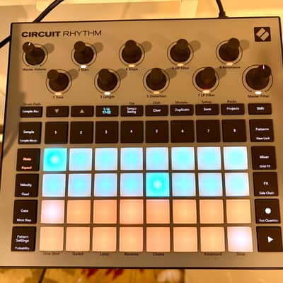 Novation Circuit Rhythm Groovebox 2021 - Present - Black image 3