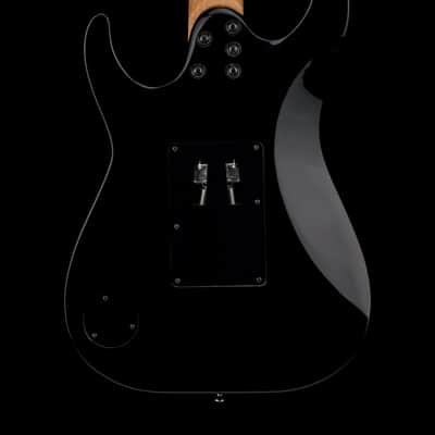Kramer Volante Quilt HSFR (2024) - Magenta Burst #26165 with Original Gig Bag image 2