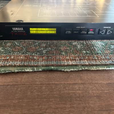 Yamaha TX81Z Rackmount FM Tone Generator 1987 - 1988 - Black
