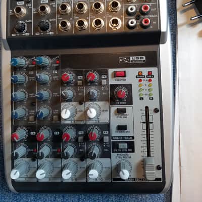 Behringer Xenyx Q1002USB 10-Input Mixer with USB Interface 2012 - Present - Standard image 2