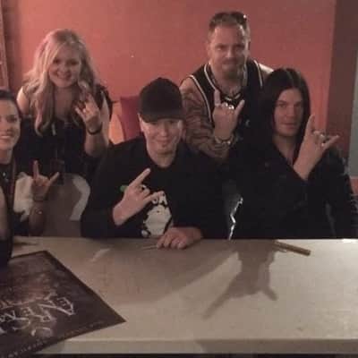 Dean Tyrant V - Blood splatter - autographed by all of Arch Enemy image 8
