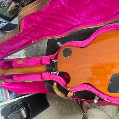 Gibson Les Paul 2004 - Classic sunburst finish featuring a highly figured flame maple top. image 9