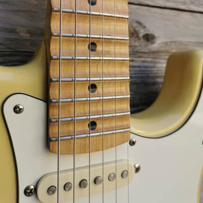 RIF 998 EKO ST-YM Yngwie Malmsteen Stratocaster w/Scalloped Fretboard Vintage White image 6