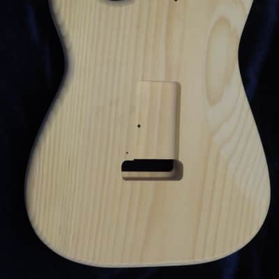 1 Piece 40yr Aged Pine Strat Style body - 2lbs 12oz #3665 *IMPORT CHARGES INCLUDED image 7