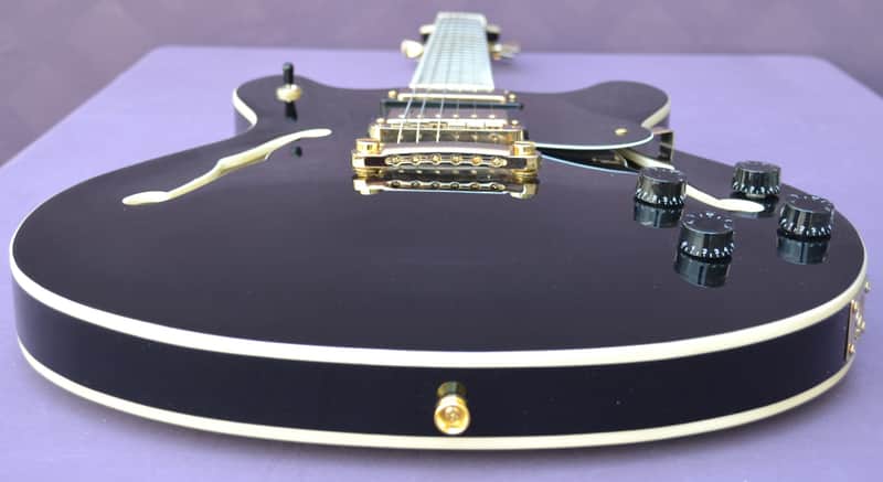 Peavey JF-1 EXP Hollowbody Electric Guitar in Black w/Maple Top
