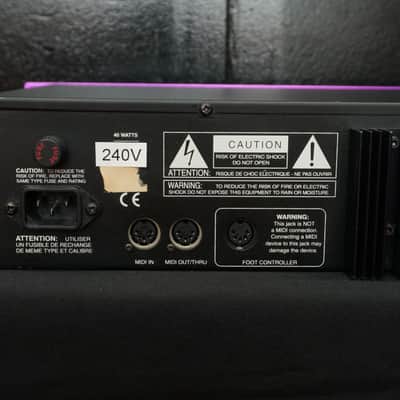 Digitech 2120 Artist Valve Guitar System Effects Processor 2U Rack Mount 240V image 9
