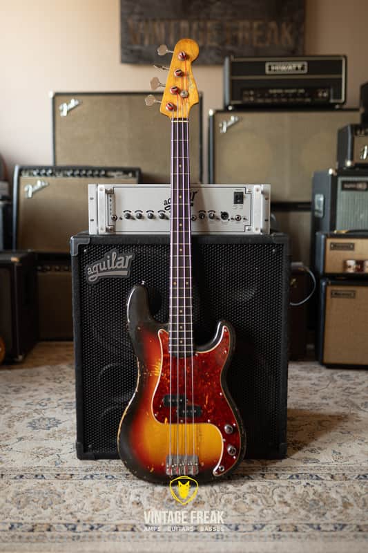 Fender Precision Bass