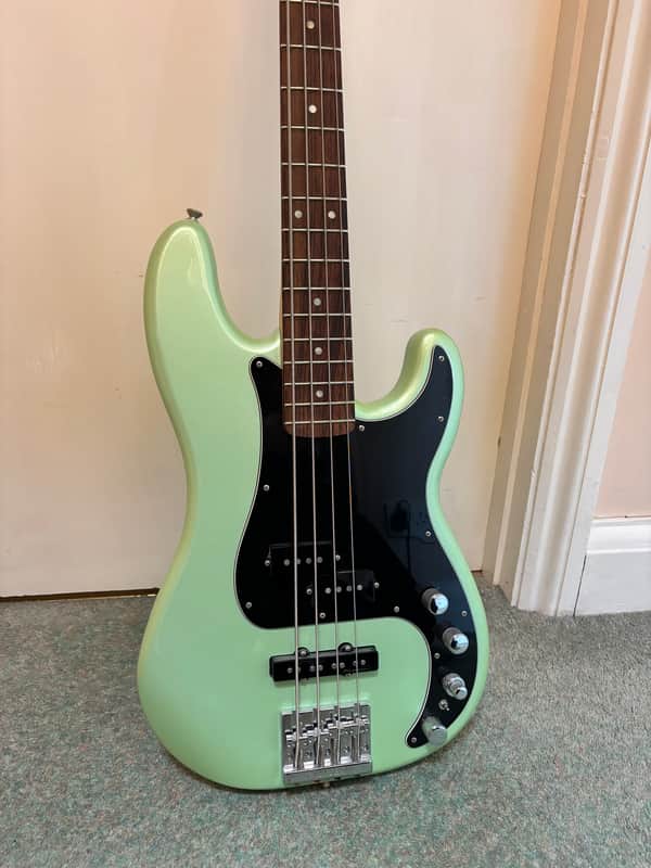 Fender Deluxe Active Precision Bass Special | Reverb UK