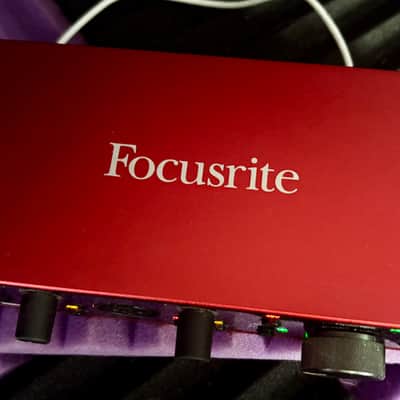 Focusrite Scarlett 2i2 3rd Gen USB Audio Interface 2019 - Present - Red / Black image 4