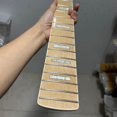 21 fret 34" gloss Maple J BASS guitar neck part Maple Fretboard Block Inlay image 4
