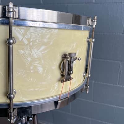 Vintage Ludwig & Ludwig 6.5x14" Snare Drum in White Marine Pearl image 4