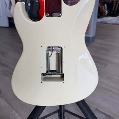Fender Prodigy 1991 - 1993 - Arctic White image 3