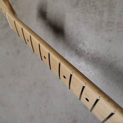 Maple Strat Neck fits fender Stratocaster body 22 frets Modern Gloss image 3