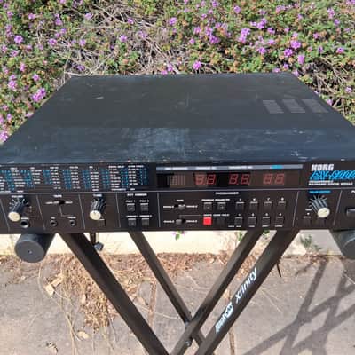 Vintage Korg EX-8000 8 Voice Polyphonic Synthesizer w/Digital Delay