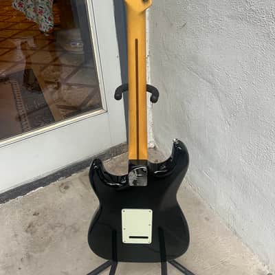 Fender American Professional II Stratocaster with Maple Fretboard 2020 - Present - Black image 18