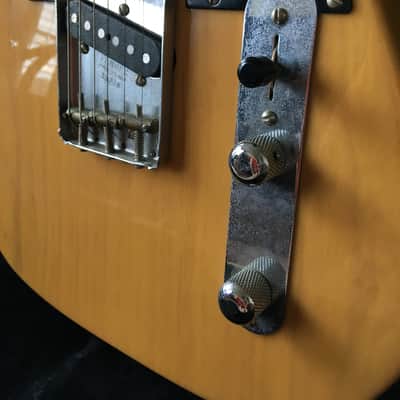 Fender American Vintage '52 Telecaster Butterscotch Blonde 2000s image 3