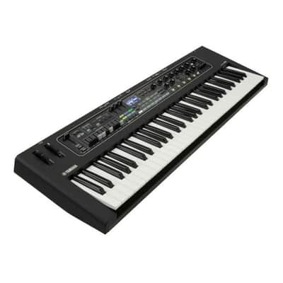 Yamaha CK88 88-Key Stage Keyboard with Built-In Speakers, MIDI Interface (Black) image 10