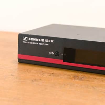 Sennheiser EM 100 G3 Wireless Receiver - 823-865 MHz (NO POWER SUPPLY) CG01SBE image 3
