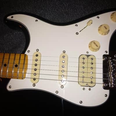 Fender Player II Stratocaster HSS 2024 - Present - Black image 13