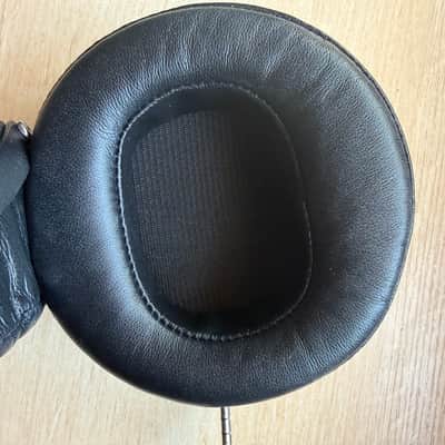 Audeze LCD-2 Closed-Back 2019 - Matte Carbon image 12