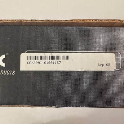 dbx DriveRack 220i System Processor with AFS Advanced Feedback Suppression 2010s - Black image 5