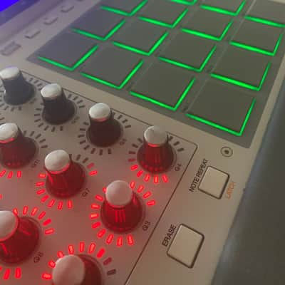 Akai MPC Renaissance Excellent conditions image 4