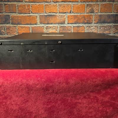 Crown XLS 202 2-Channel Power Amplifier image 5