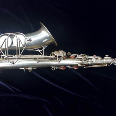 Martin Commitee III alto saxophone 1947 - Bare brass image 3