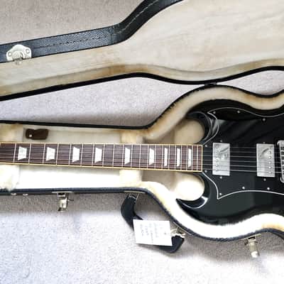 Gibson 2009 SG Standard Ebony inc case. (Unused since purchase) image 1