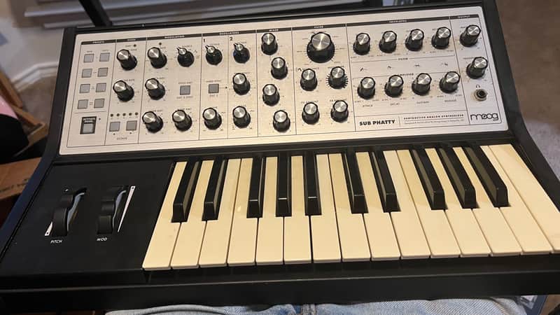 Moog Sub Phatty - Black image 1