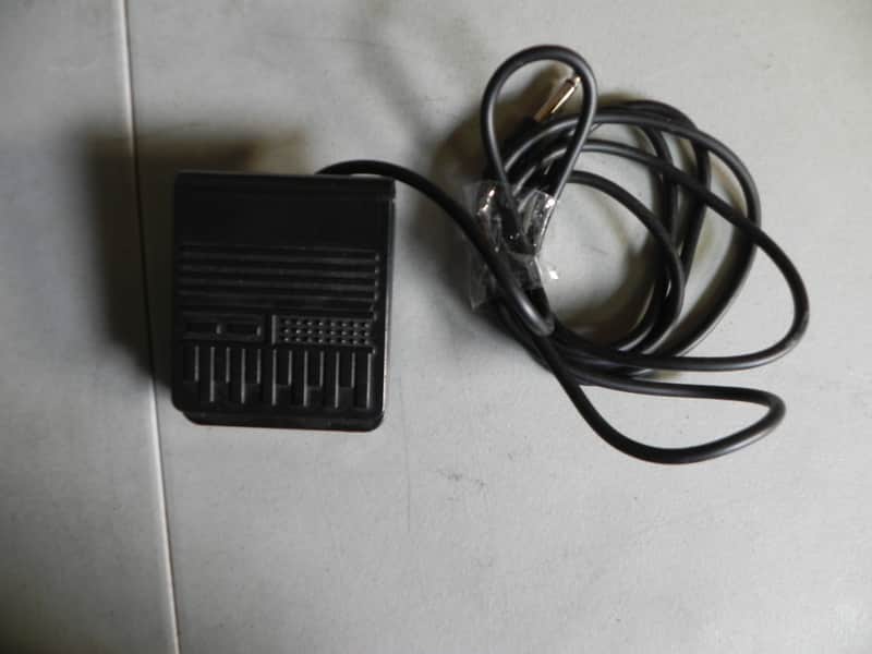 Universal Keyboard Sustain Pedal, Black image 1