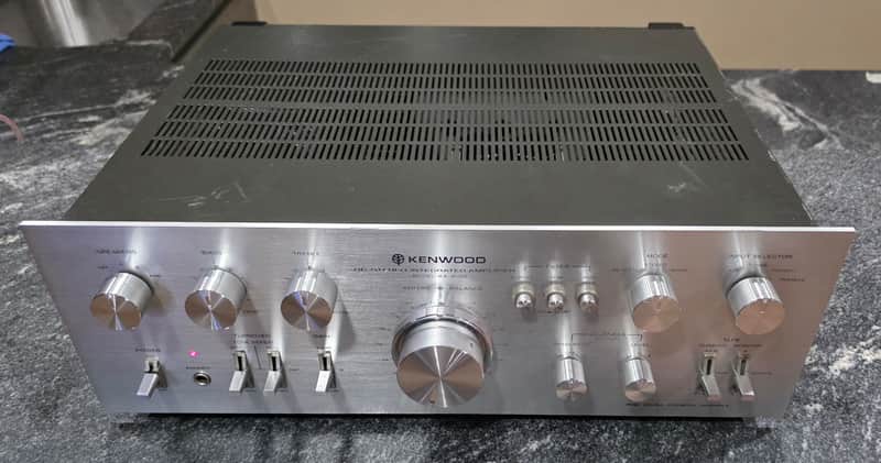 Kenwood KA-8100 DC Stereo Integrated Amplifier - Serviced image 1