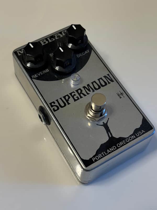 Mr. Black Supermoon Chrome