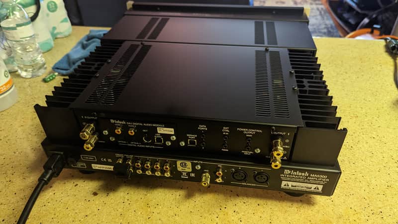 McIntosh MA5300 2022 - Black image 1