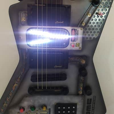 Martper Guitars ➤ Explorer Custom Shop ✦ Back to the Future ✦ 2021 image 9