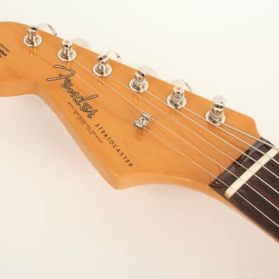 Fender American Vintage II 1961 Stratocaster Left-Hand Rosewood Fingerboard Olympic White V25751 image 6