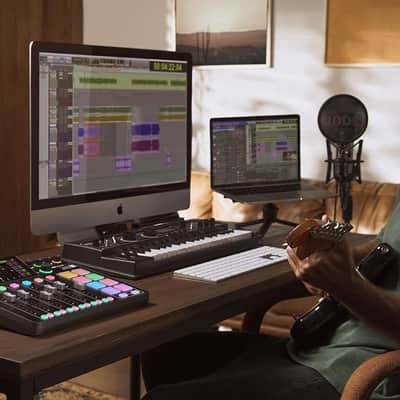 Rode RODECaster Pro II Integrated Audio Production Console with SanDisk 32GB microSD Card and StreamEye Polishing Cloth image 3