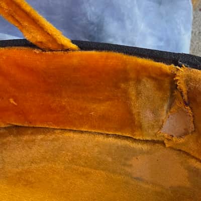 Vintage RARE 1962 to 1967 Gibson No Logo Black Gold Plush ES 335 330 Hard Shell Electric Guitar Case image 16