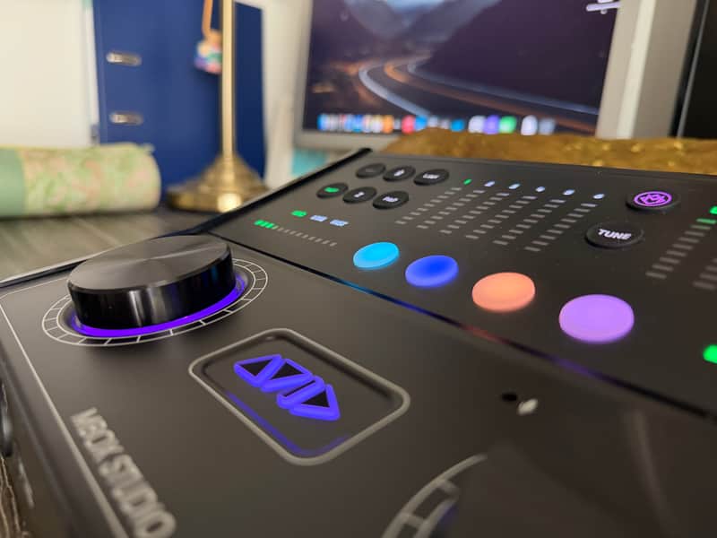 Avid MBox Studio 21x22 Interface PLUS PRO TOOLS STD PERP LICENSE image 1