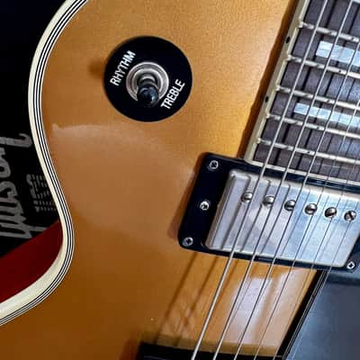 Gibson Gibson Les Paul Classic Custom 2011 Gold image 7