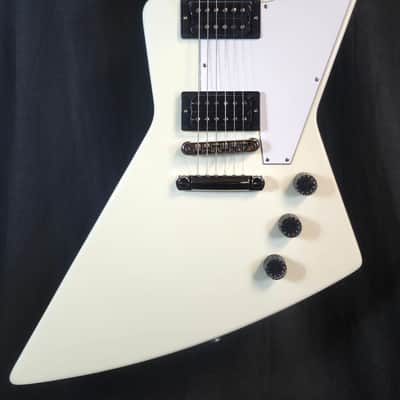 Gibson Explorer 70s, Classic White, w/Vintage Brown Hard Shell Case image 4