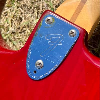 Vintage Fender Stratocaster Guitar 1979-1981 - Crimson Red Transparent image 19